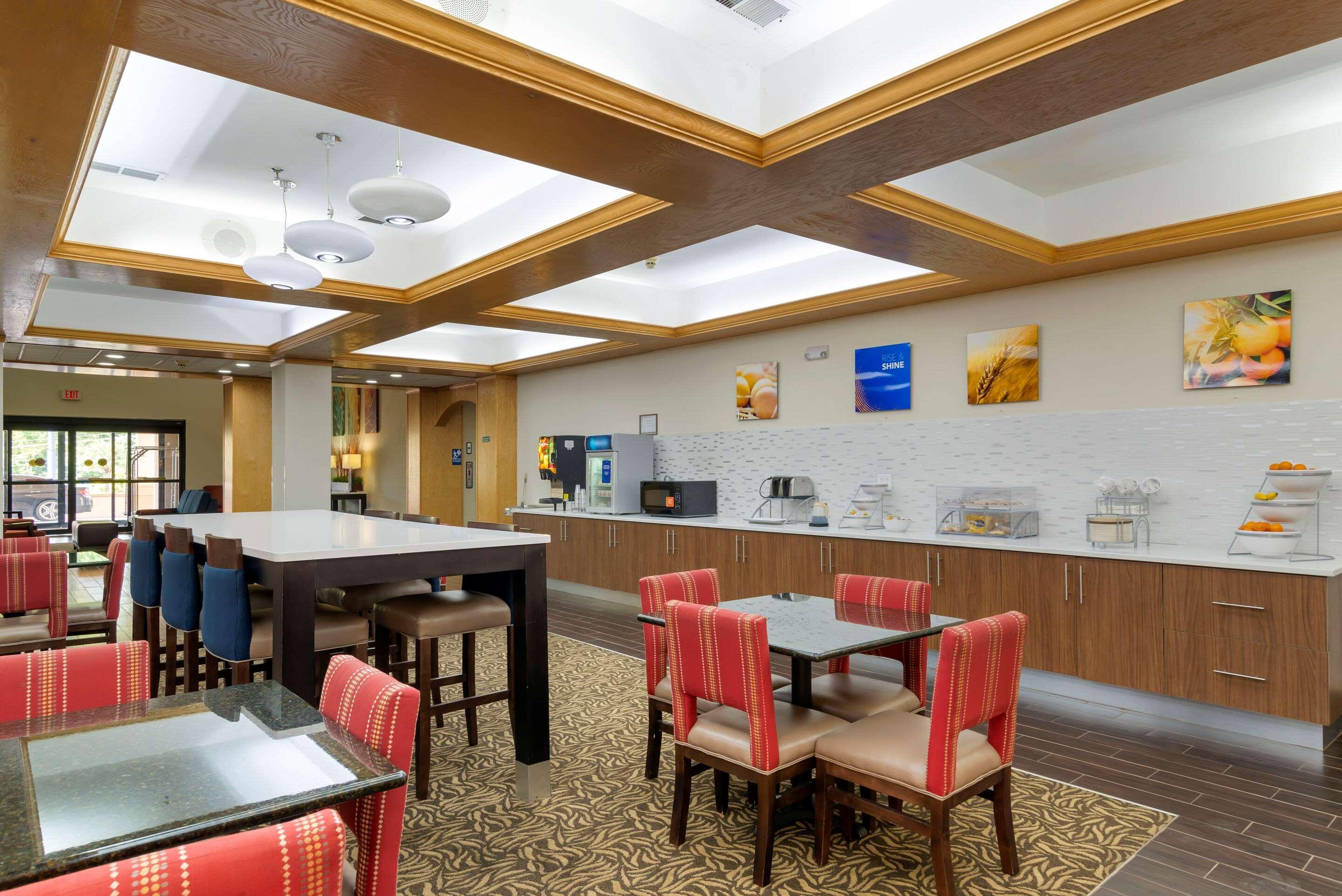 Comfort Suites מילדג'וויל מראה חיצוני תמונה