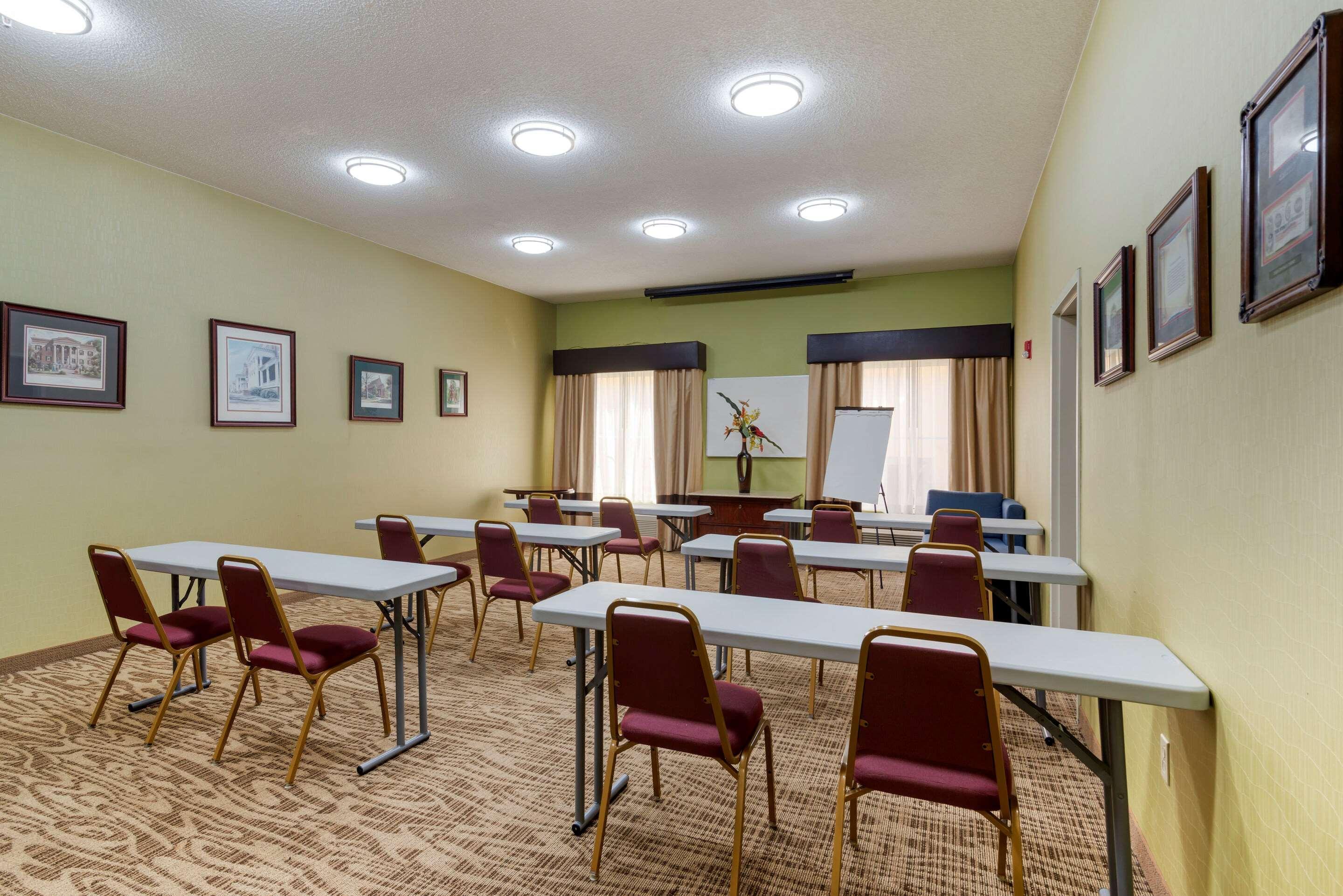 Comfort Suites מילדג'וויל מראה חיצוני תמונה
