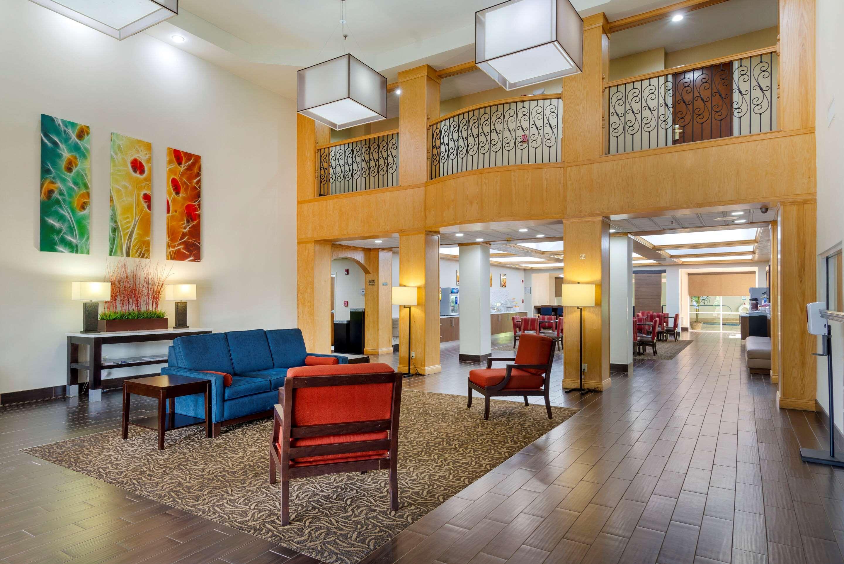 Comfort Suites מילדג'וויל מראה חיצוני תמונה