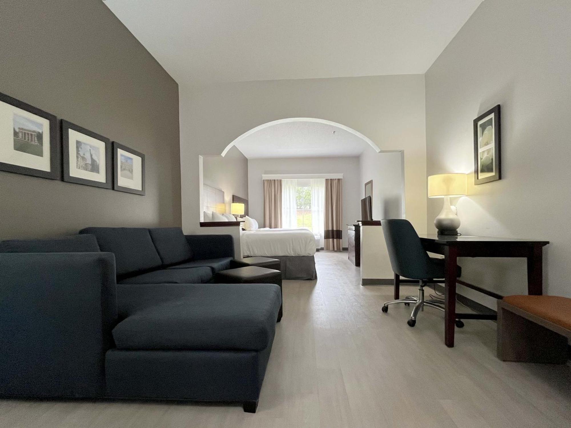Comfort Suites מילדג'וויל מראה חיצוני תמונה