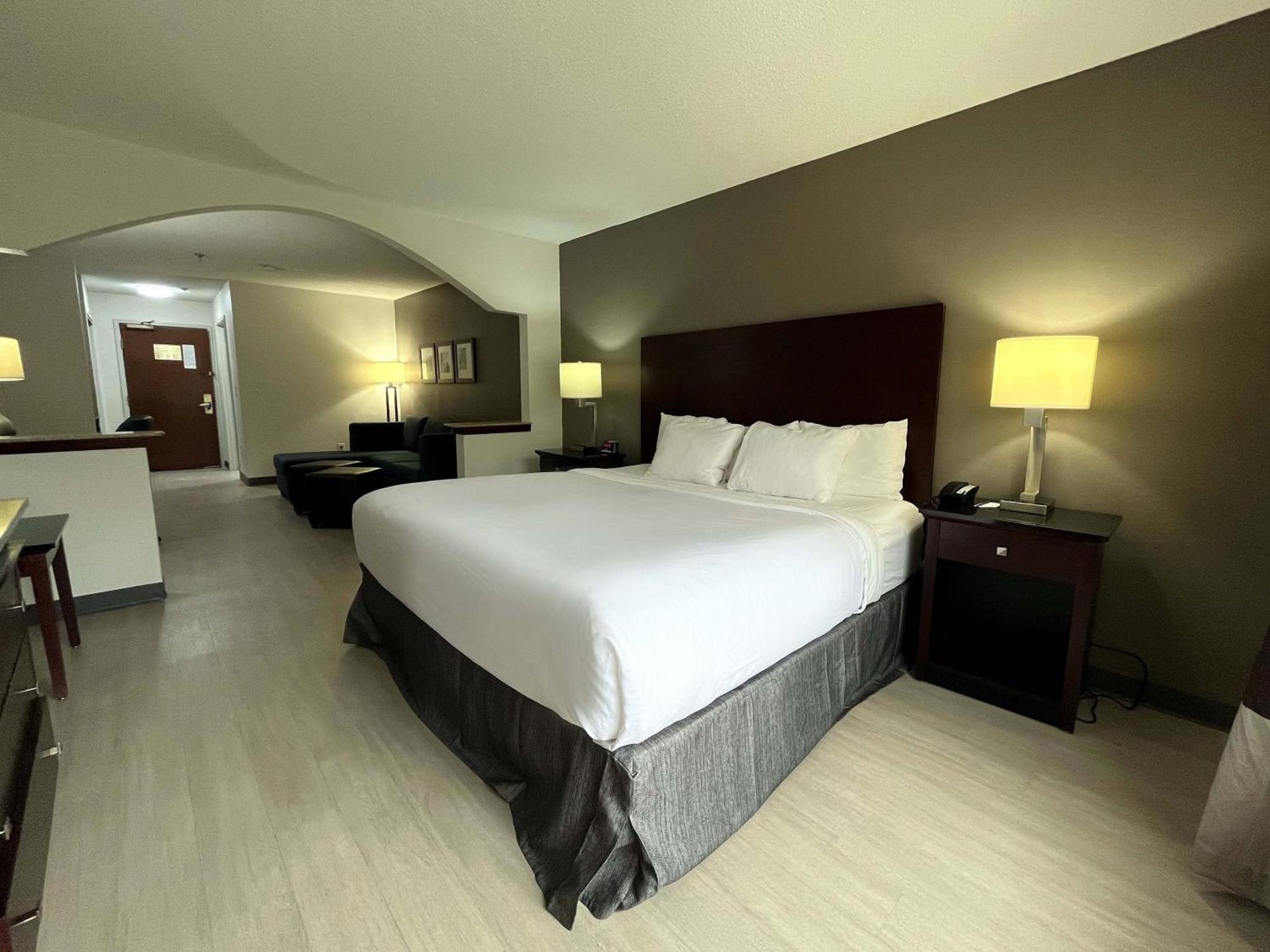 Comfort Suites מילדג'וויל מראה חיצוני תמונה