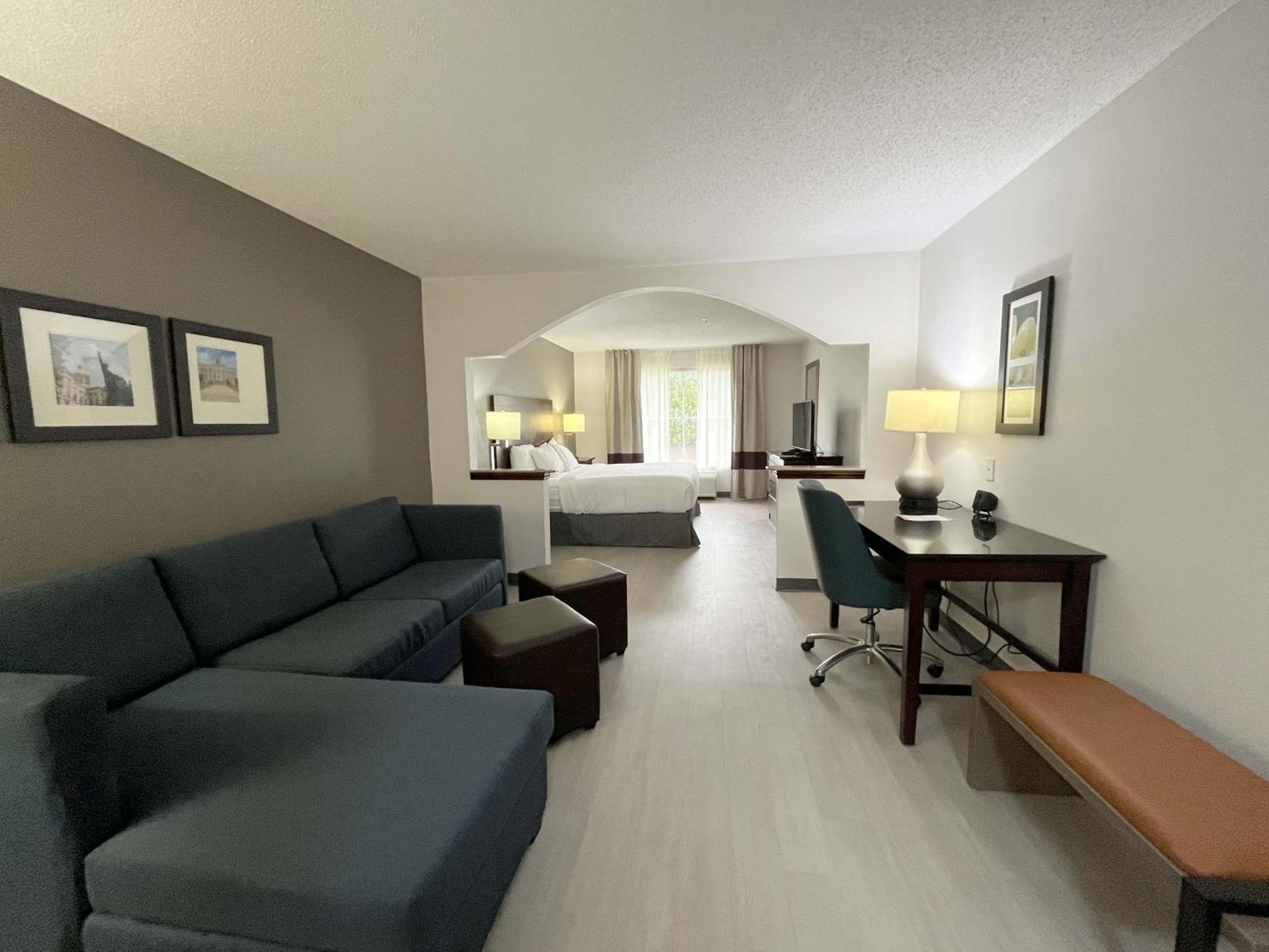 Comfort Suites מילדג'וויל מראה חיצוני תמונה